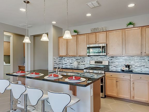 Kitchen with breakfast bar