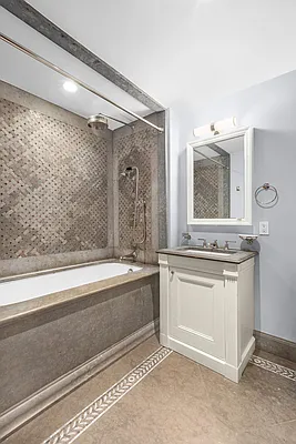 Rented by Sotheby's International Realty | media 13