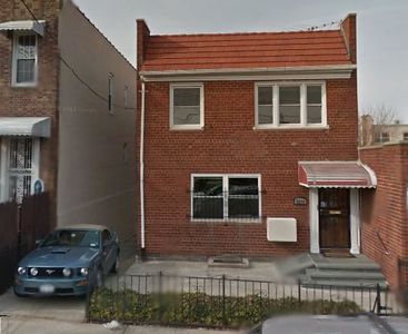 2214 49th St, Long Island City, NY, 11105