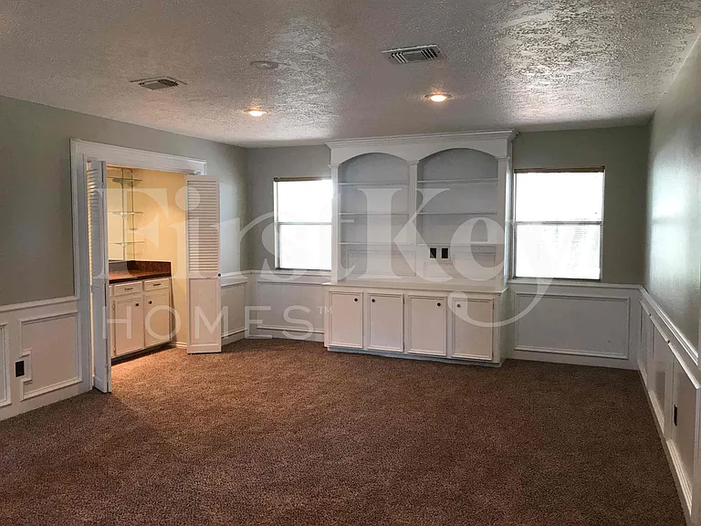 12906 Elmington Ct — Photo 8