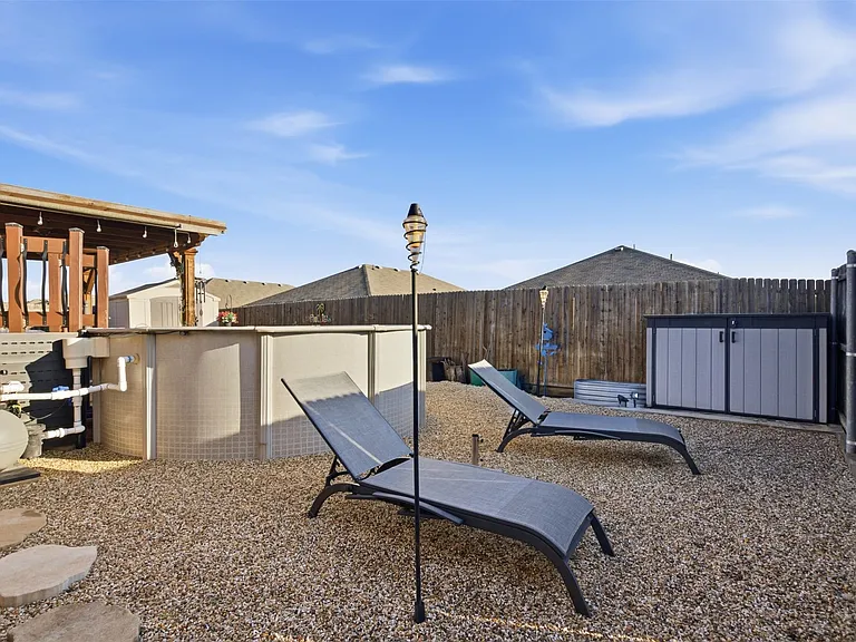 1036 Decker Dr — Photo 29