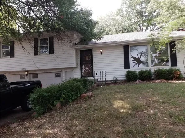 14720 Red Rock Dr, Platte City, MO 64079