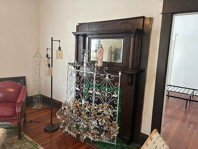 615 Mountain Ave SW #2 — Photo 1