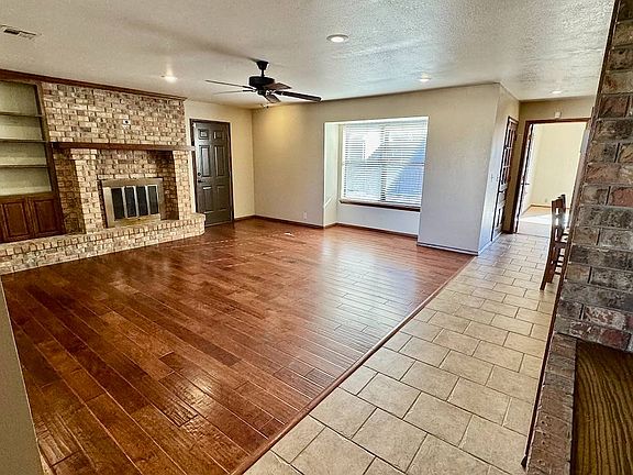 3rd image of 510 Lark Dr