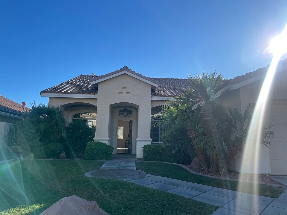 1st image of 302 Canyon Spirit Dr