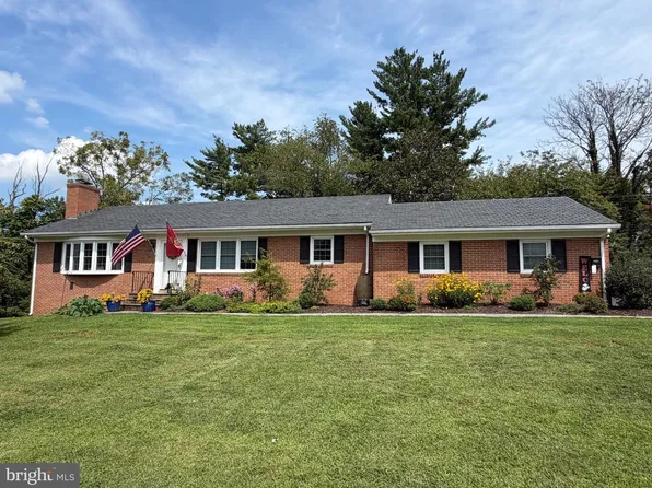 1121 Oaklawn Dr, Culpeper, VA 22701