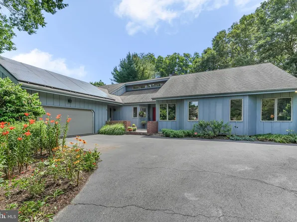 101 Milltop Dr, Kennett Square, PA 19348