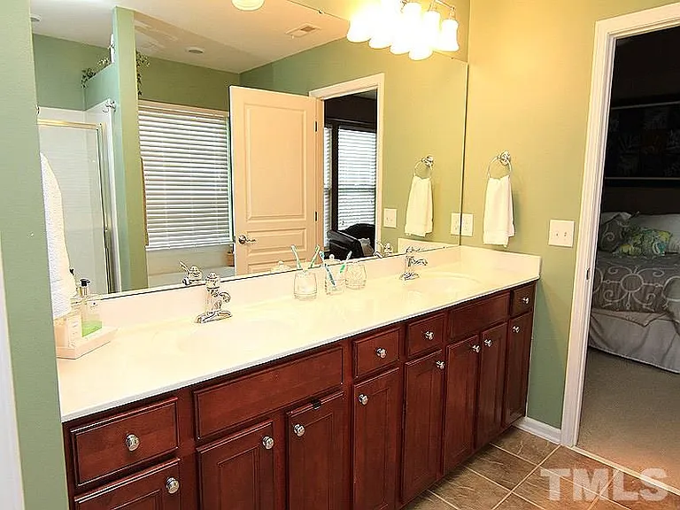 8626 Thunderwood Dr — Photo 9
