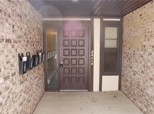 29379 Detroit Rd APT 5, Westlake, OH 44145
