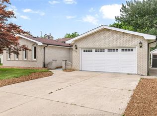 1830 Todd Ln, Lasalle, ON N9H 1J5