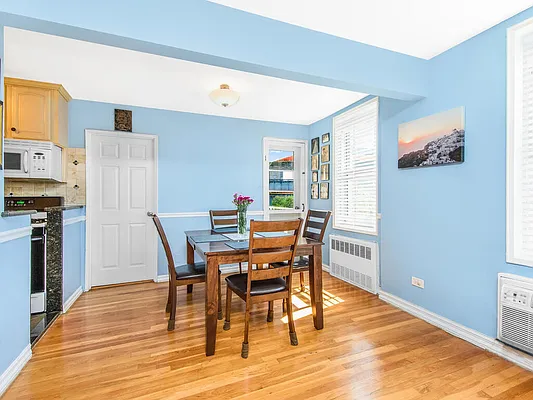 Sold by REMAX Distinguished Homes | media 3