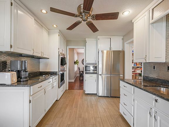5th image of 1249 E Lavon Dr