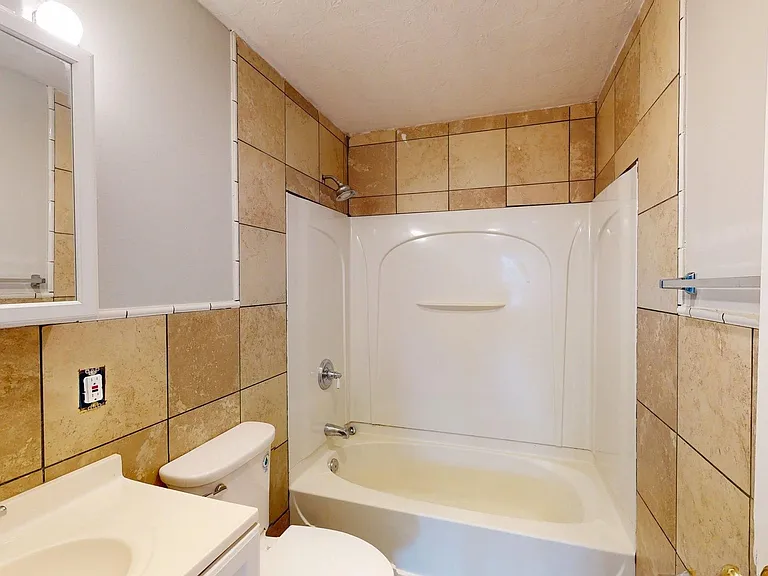 7023 Clark Ave — Photo 16