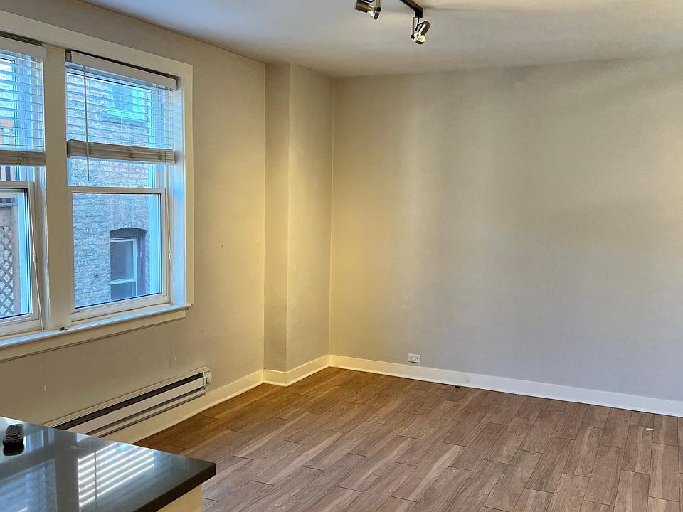 1st image of 511-513 W Belmont Ave #373