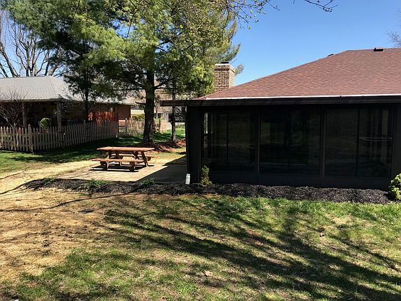 5th image of 7560 Pelway Dr