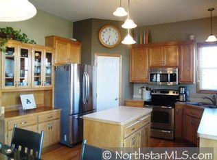 16458 Fallbrook Dr, Lakeville, MN 55044