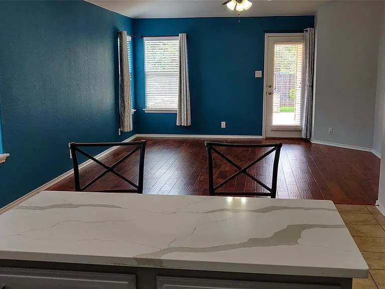 309 Riverine Way — Photo 7