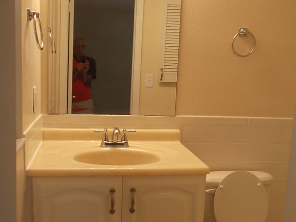 5th image of 4030 Menlo Ct
