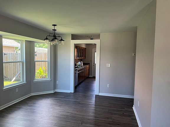 3rd image of 2405 Kimberly Dr