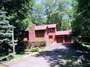 101 Forest Lake Dr N, Andover, NJ 07821