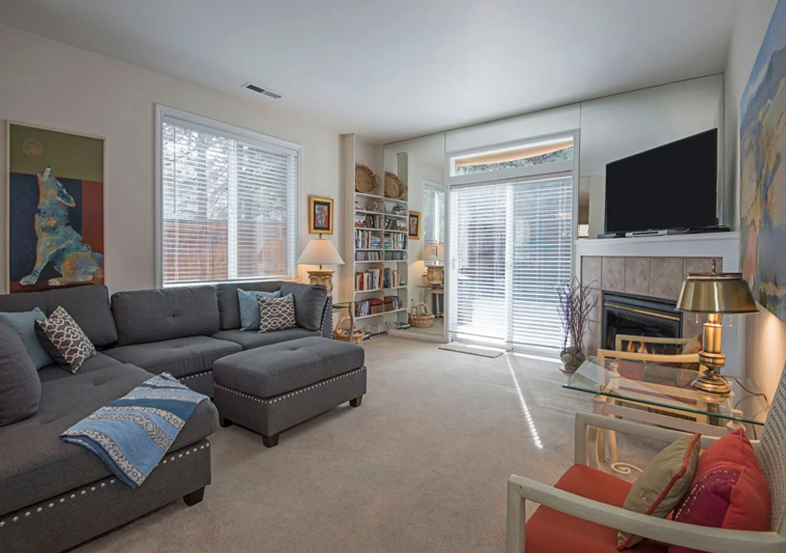 Furnished West Bend Home Available October 1st — Photo 3