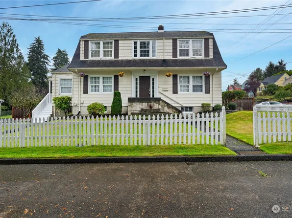 2001 W 6th Street, Aberdeen, WA 98520