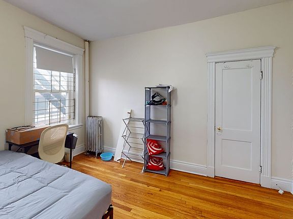 4th image of 5 Walbridge St #26
