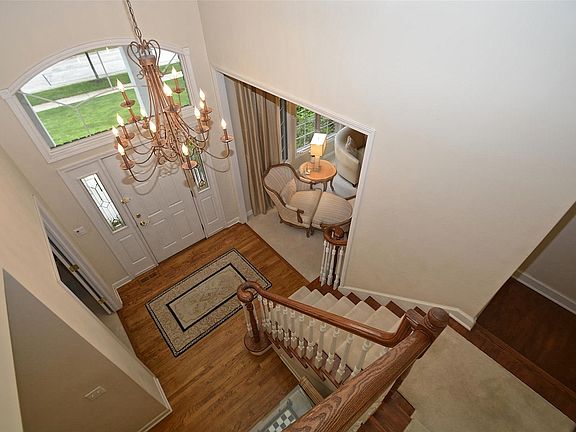 2nd image of 10940 Royal Glen Dr
