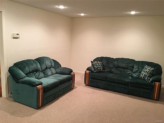4th image of 9 Lake Shore Dr W