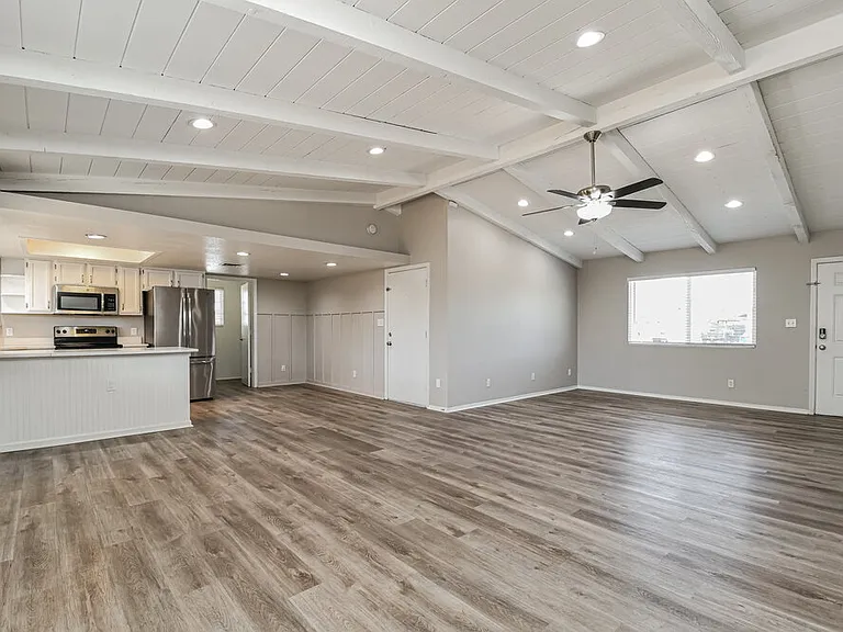 5419 E Delta Ave — Photo 4