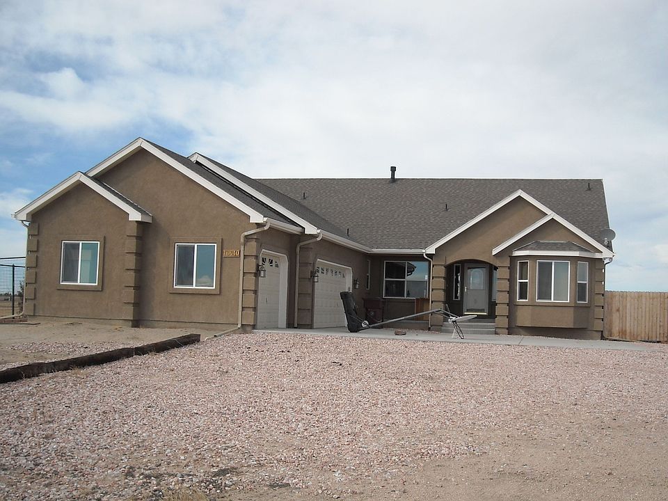 Custom built, beautifully decorated home on 5 acres!