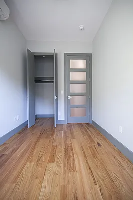 Rented by Brooklyn Group | media 8