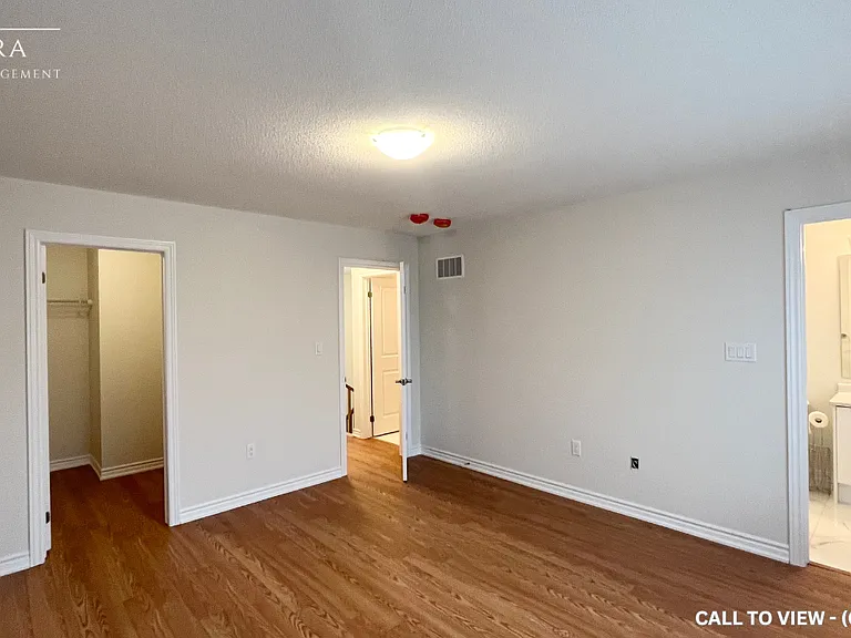 30 Durham Ave — Photo 13