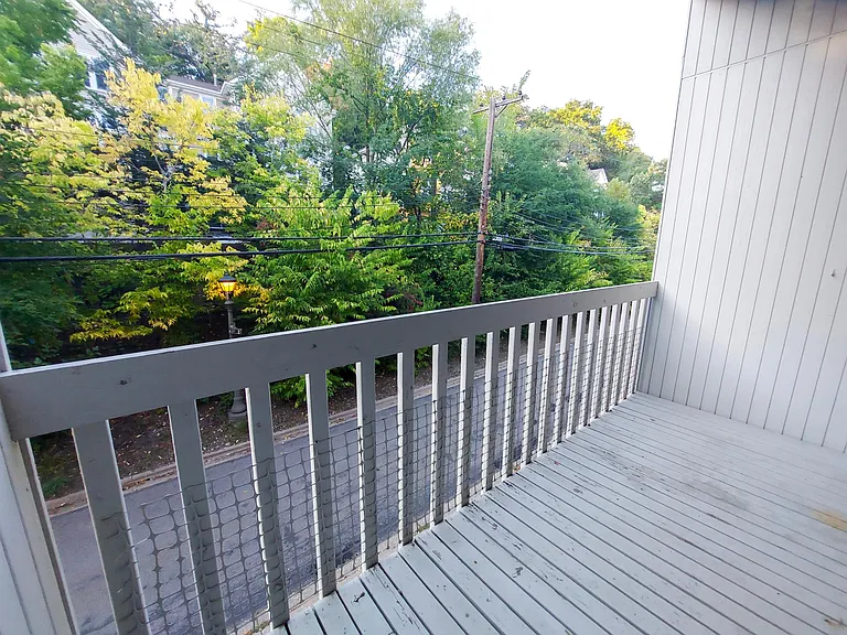 311 Pleasant Ave #404 — Photo 23