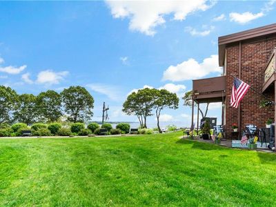 3940 Post Rd APT 30, Warwick, RI, 02886