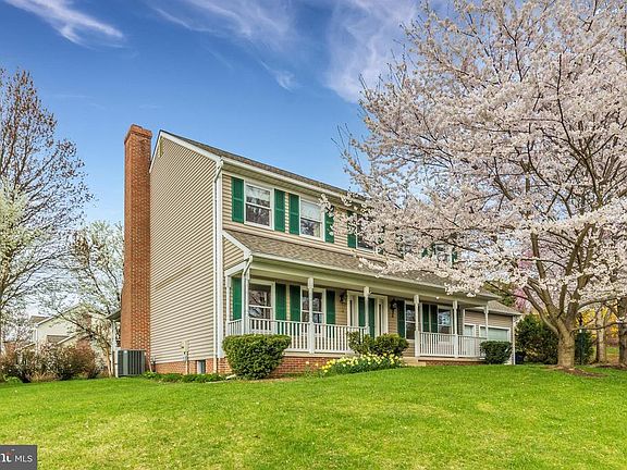 2nd image of 10239 Meadowridge Dr
