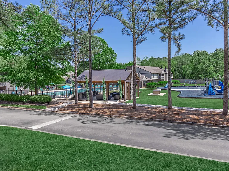 Madison Landing at Research Park and the Cottages — Photo 93