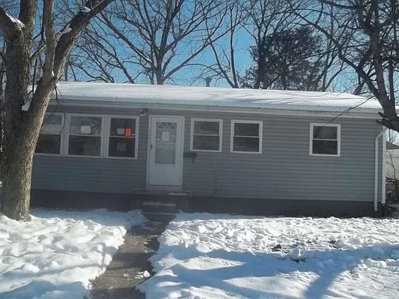 2nd image of 1476 Courter St