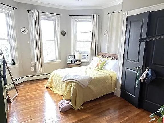 5th image of 10 Dorset St #3