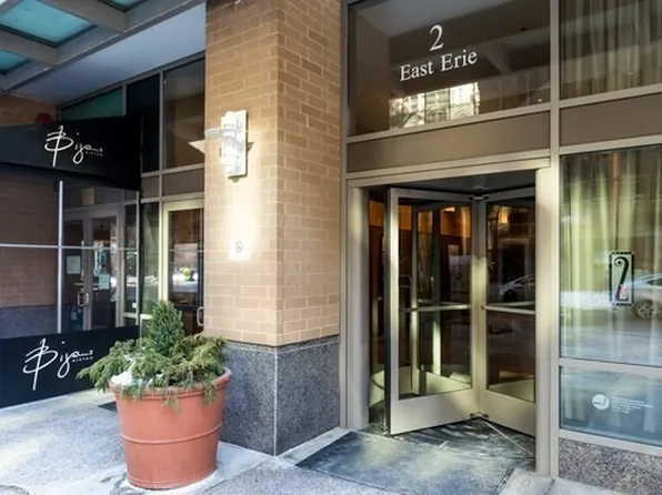 2 E Erie St, Chicago, IL