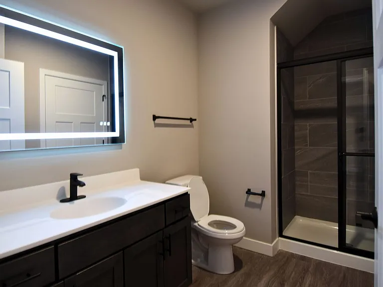 Beaverbrook Apartments — Photo 74