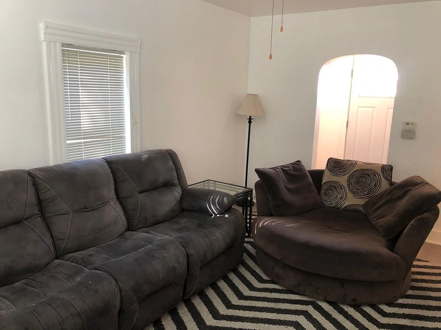 Bridgeville / South Fayette - 1 Br House, Partially Furnished, Ac! — Photo 4