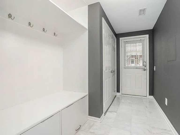 10428 Winslet Dr — Photo 6