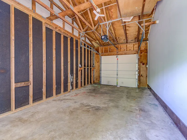 2303 Ida Dr — Photo 19