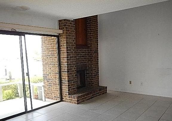 4th image of 119 Lagoon Ct