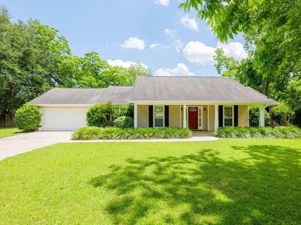3803 Brookfield Dr, Valdosta, GA 31605
