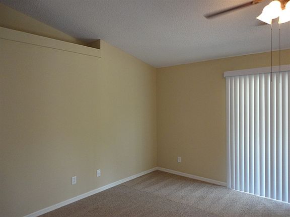 5th image of 12143 Goldenstar Ln