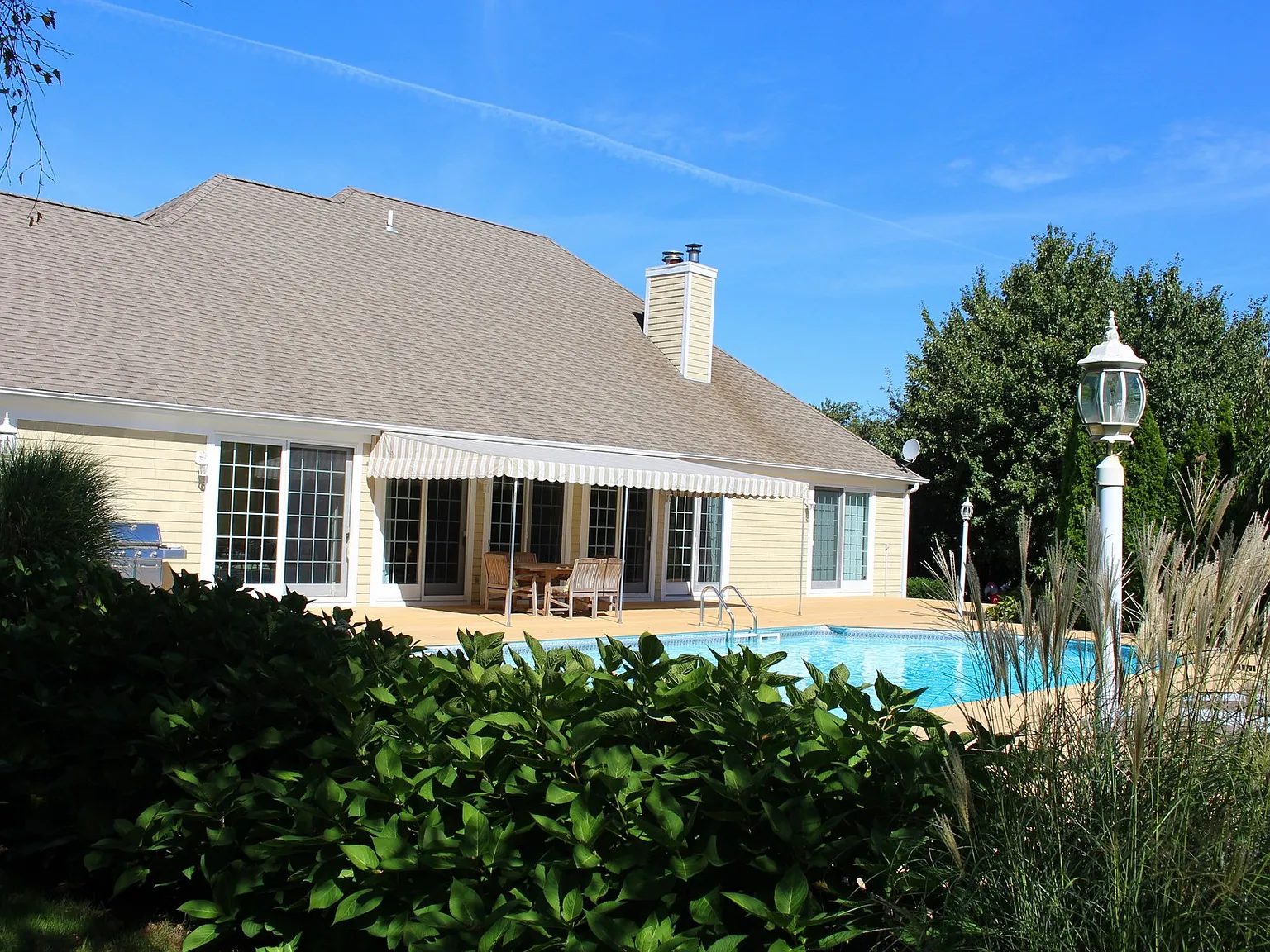 Water Mill 5 Bed With Pool and Tennis — Photo 4
