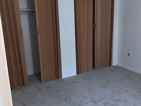 Bedroom, Lots of closet space!