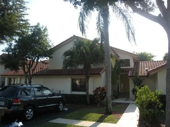 651 Deer Creek Lake Point North Ln, Deerfield Beach, FL 33442